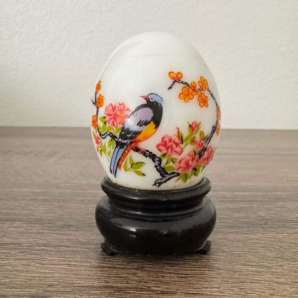 Avon Imperial Garden Egg Cologne Empty Decorative Collectible Vintage Bottle